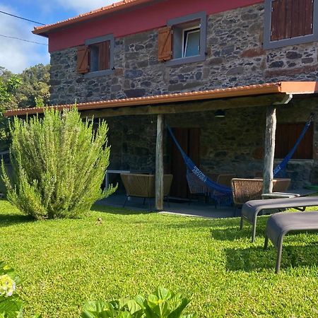 Villa Madeira Bird House - House In The Mountains With Garden São Vicente Exterior foto